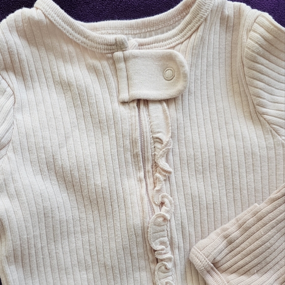 5/$15 Cloud Island 2-way Zip Sleep and Play Ribbed Footed Coverall, Size 6-9M - Picture 2 of 5